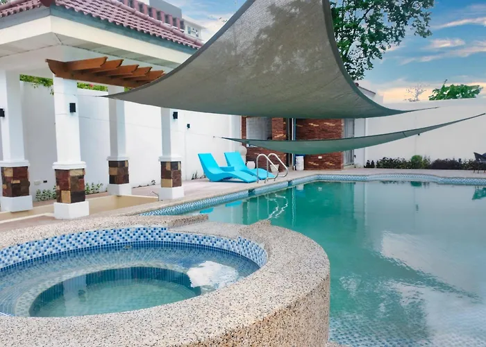 Villa De Ciudad
